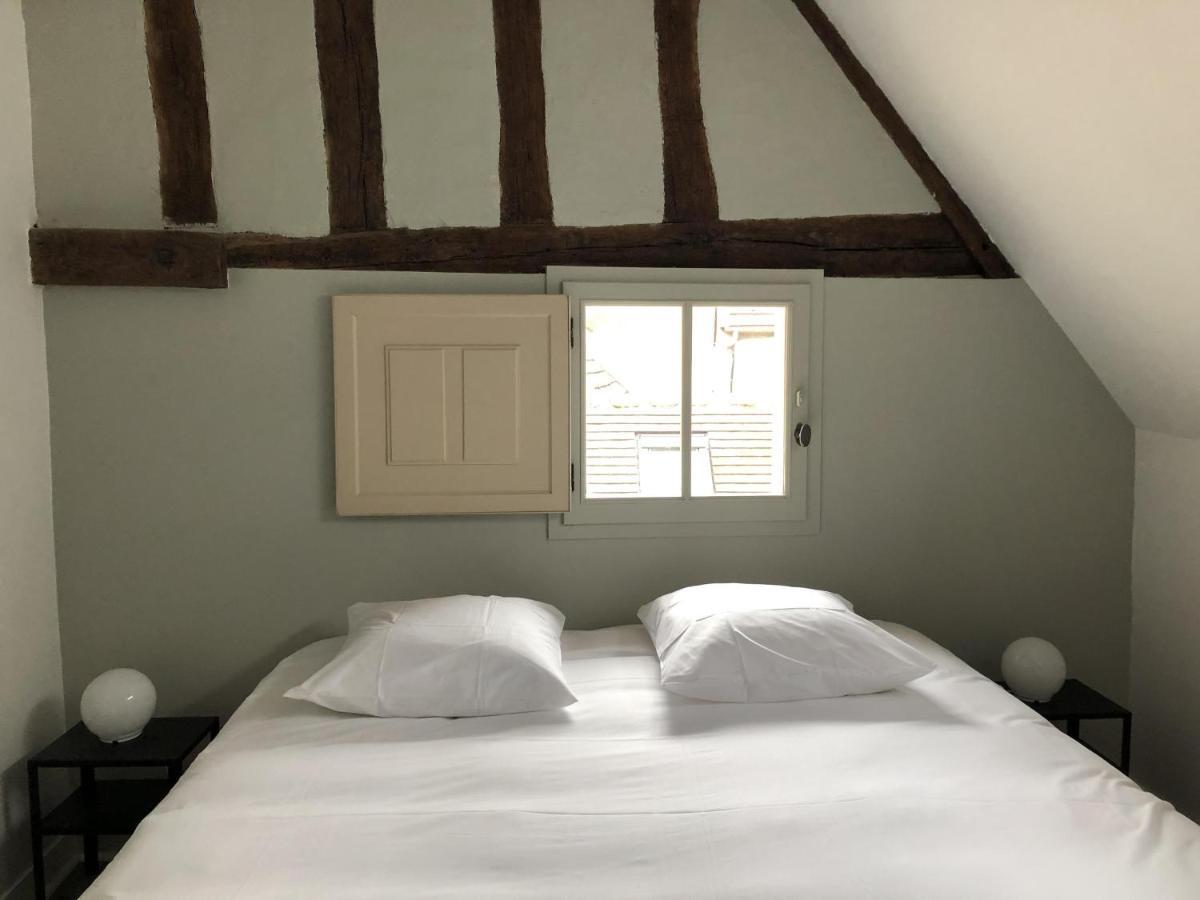 Ferienwohnung Le Pigeonnier Centre Historique Auxerre Zimmer foto